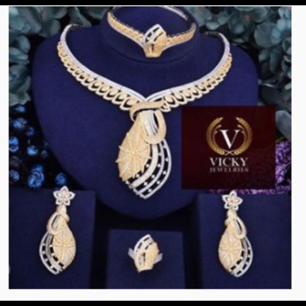 Jewelries